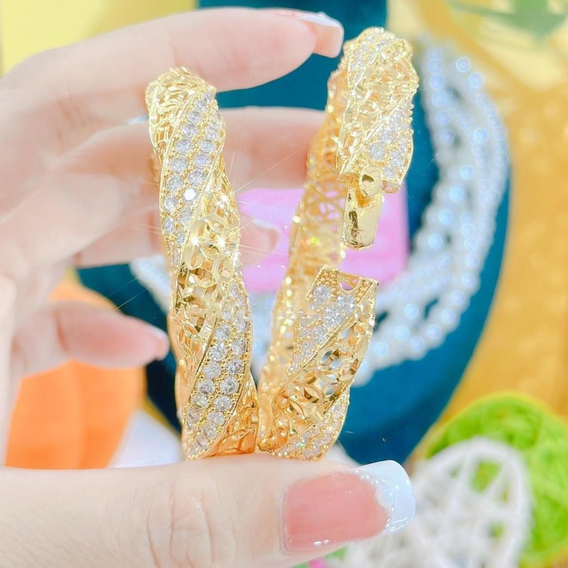 Vòng tay xoắn gắn đá cz nhân tạo siêu sáng mạ vàng Kami trang sức cao cấp