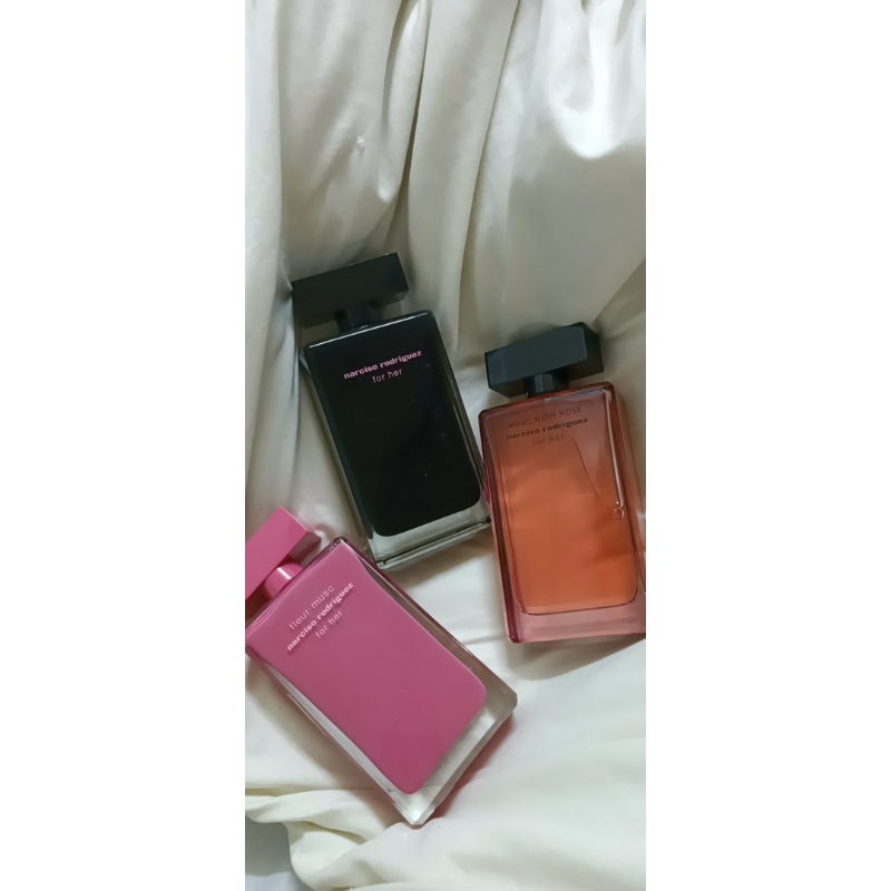 Nước Hoa Đấu Giá