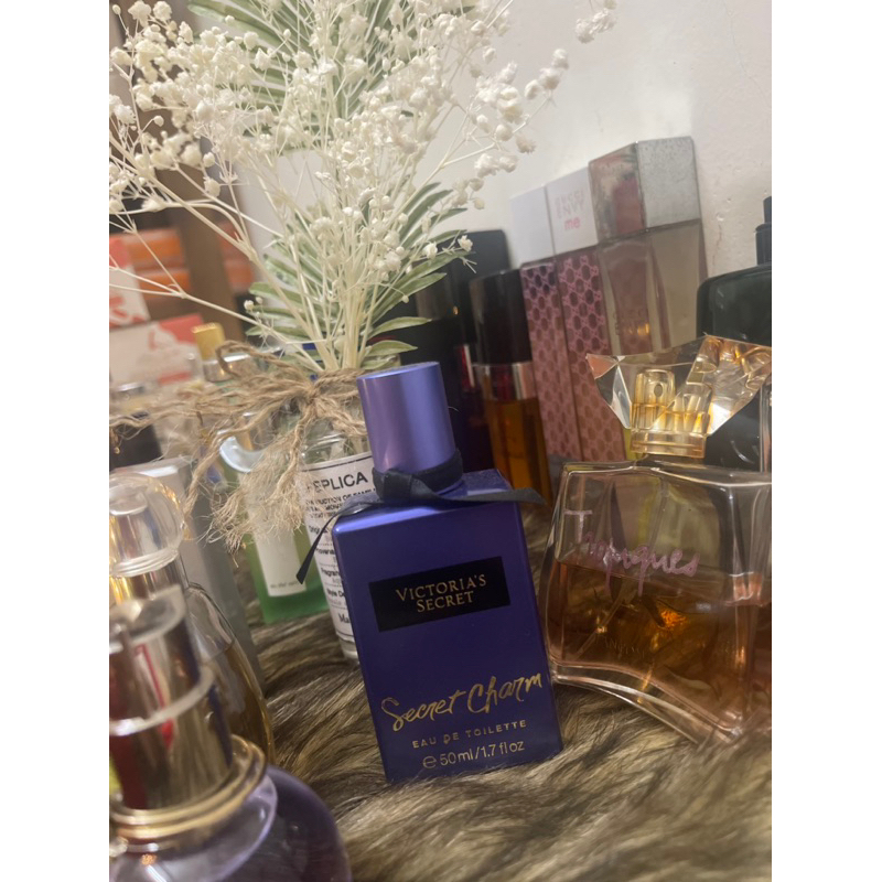 Nước Hoa Đấu Giá