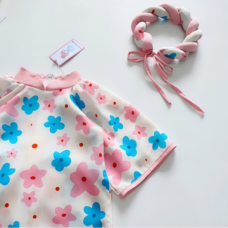 Áo Dài Cách Tân Hoa Đào Hồng Cho Bé Gái Kèm Mấn Cực Xinh, Áo Dài Tết Cho Bé.