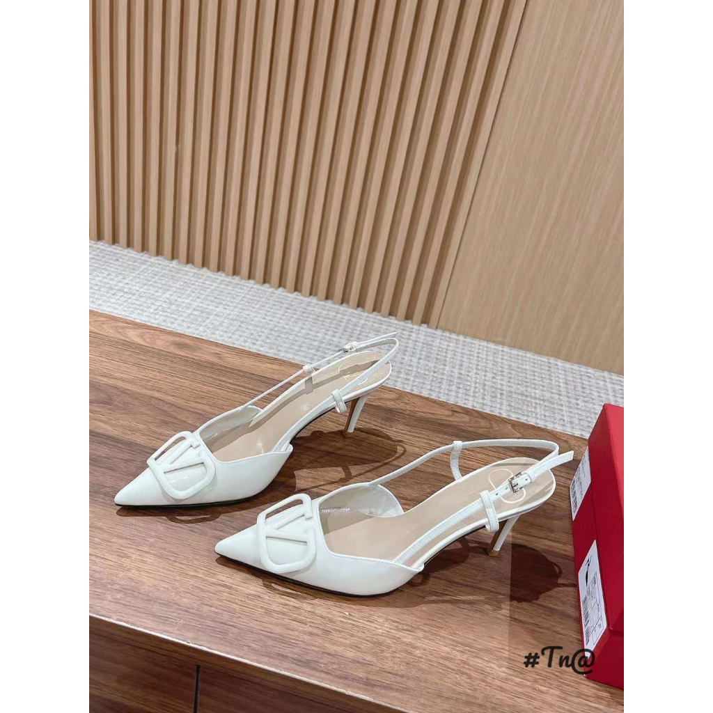 SANDAL VLTN DA BÓNG