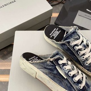SỤC THỂ THAO BALEN DENIM
