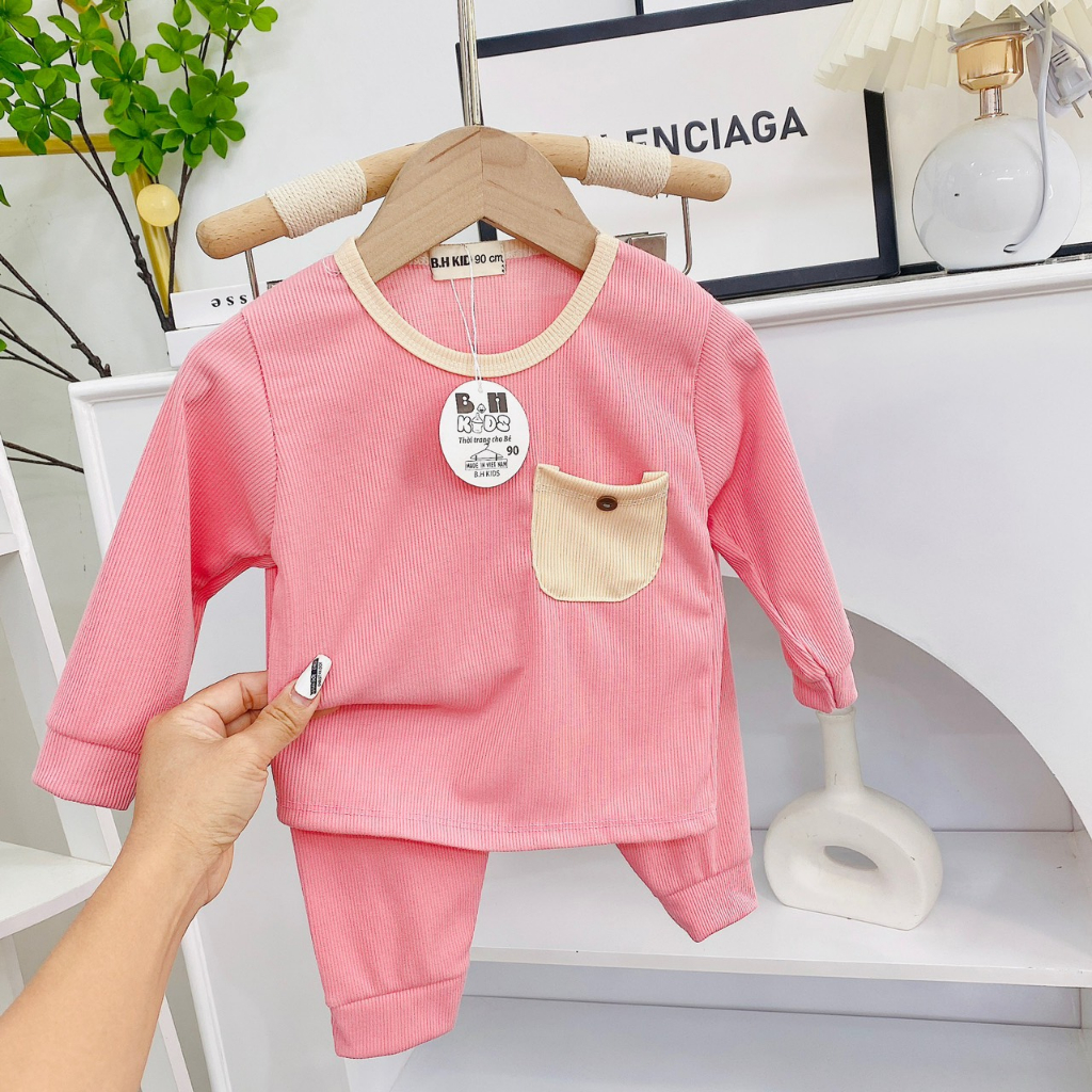 Bộ quần áo dài tay, thu đông, mặc điều hòa, chất thun tăm, phối túi, cho bé trai, bé gái – BD05