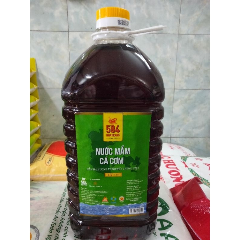 Nước Mắm 584 Nha Trang Can 5lít 15 độ đạm