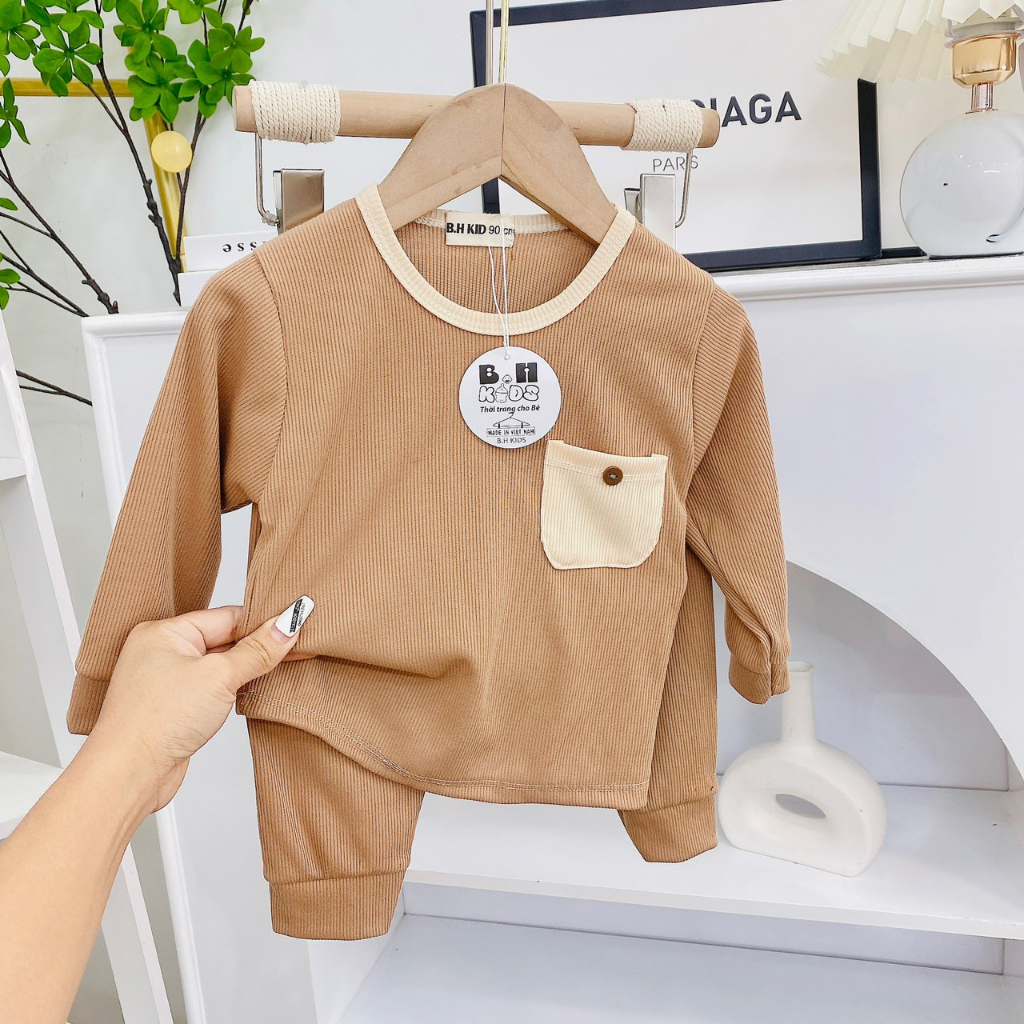 Bộ quần áo dài tay, thu đông, mặc điều hòa, chất thun tăm, phối túi, cho bé trai, bé gái – BD05