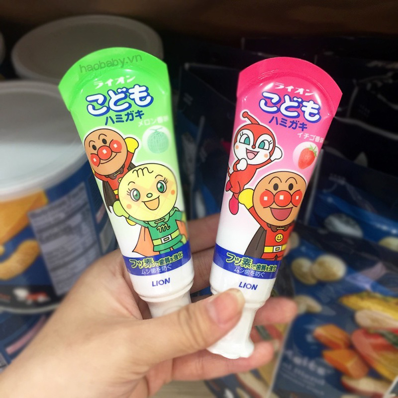 Kem đánh răng cho bé nuốt được Lion Nhật Bản 40g