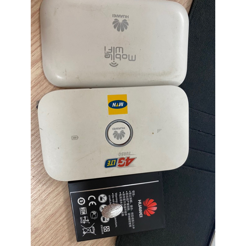 PHÁT WIFI TỪ SIM HUAWEI E5573