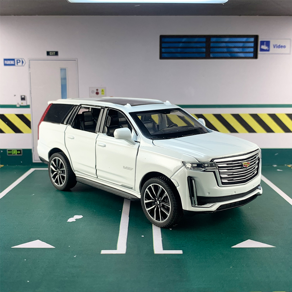 Mô hình xe Cadillac Escalade tỉ lệ 1:32 Sheng Run kèm đế trưng bày
