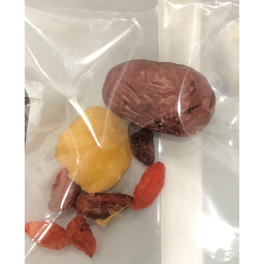 1 set Kỷ Tử, Táo Đỏ, Long Nhãn tặng kèm khi mua viên Yến Baby - YẾN SÀO KIẾN GIANG