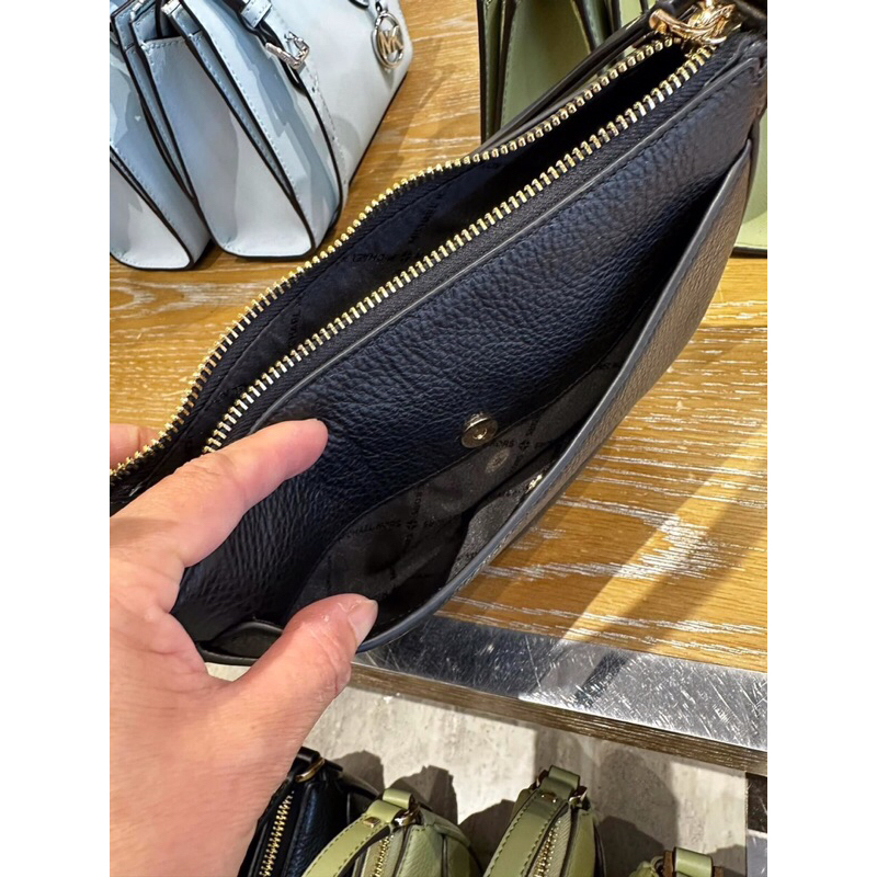 Túi M K Dover hình bán nguyệt halfmoon Size 24cm