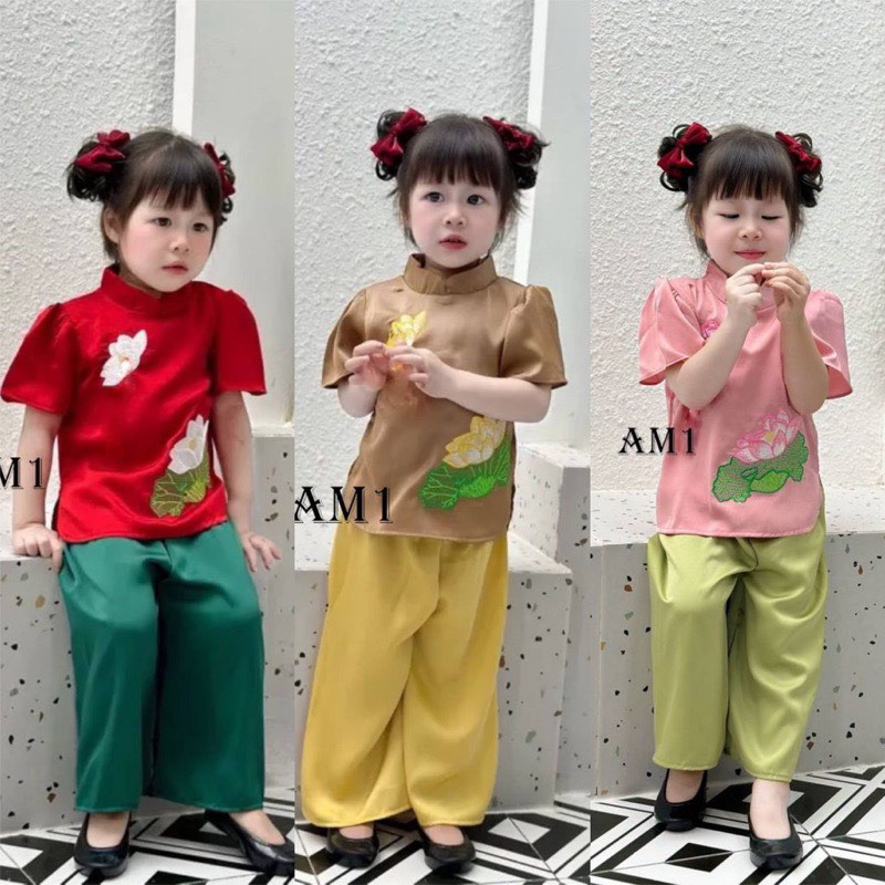 Bộ bà ba lụa thêu hoa sen