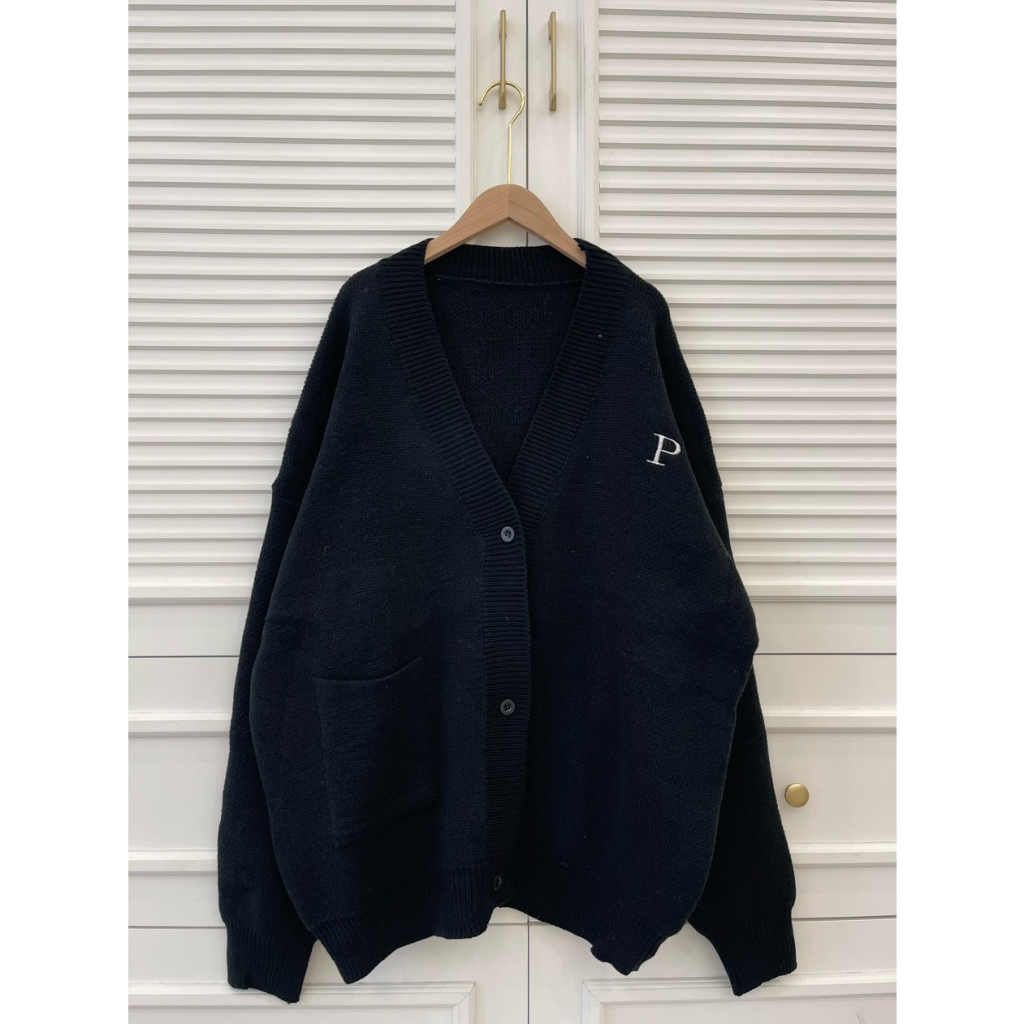 Áo cardigan len chữ P thêu, Áo khoác ngoài Oversize cho nữ siêu đẹp | BigBuy360 - bigbuy360.vn