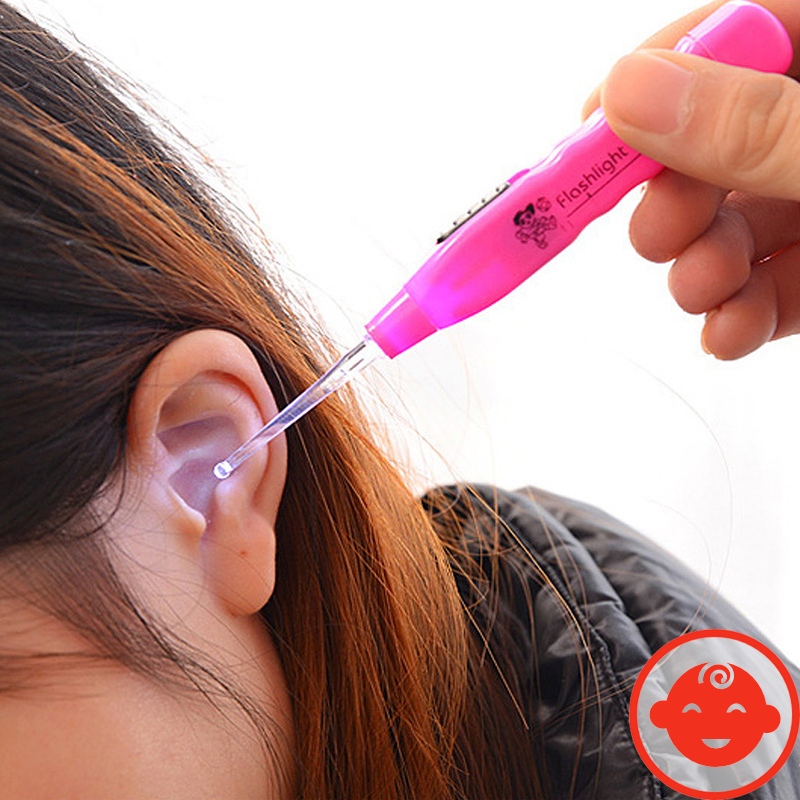 Đèn soi tai cho bé tiện lợi