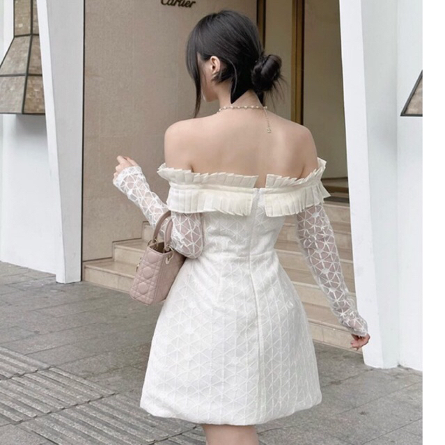 JENNYCLOSET | Đầm trễ vai ren dài tay nhẹ nhàng tiểu thư , Váy dự tiệc phong cách sang chảnh