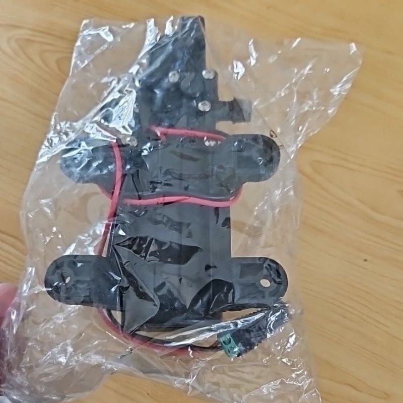 Xả kho máy bơm 70w mini tăng áp 12v có relay ngắt quá áp