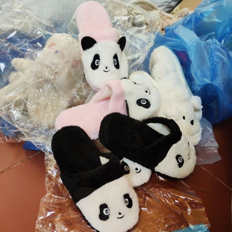 Dép bông mặt cừu xinh sẵn cho nữ và nam vào mùa lạnh