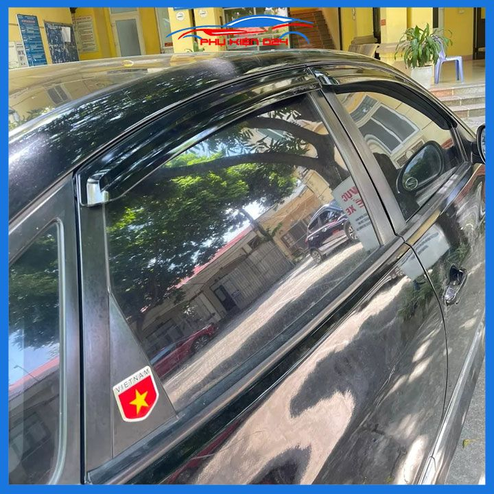 Vè che mưa cho xe Avante 2010-2011-2012-2013-2014-2015 vè đen Hàn Quốc