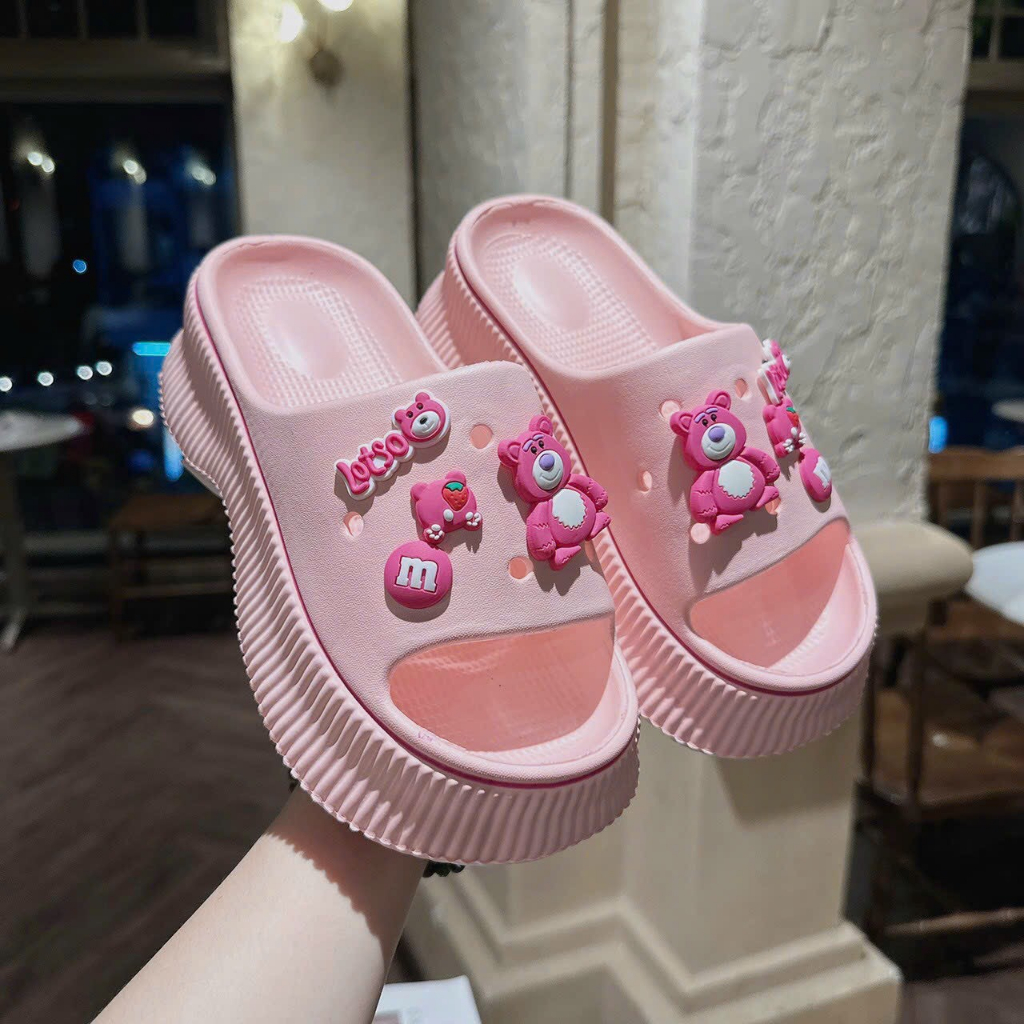 Dép bánh mì gấu dâu đế đúc độn siêu cute siêu nhẹ êm chân chống nước đi mưa đi biển - DL221