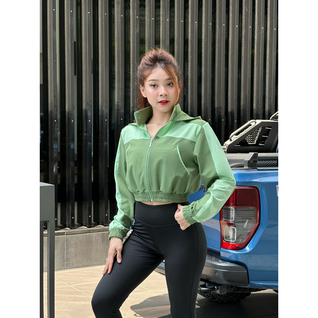Áo Khoác Phối Vải Si Dù Xuất Hàn - Form Croptop