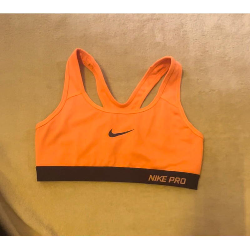Áo thể thao bra Nike chính hãng đã qua sử dụng size M