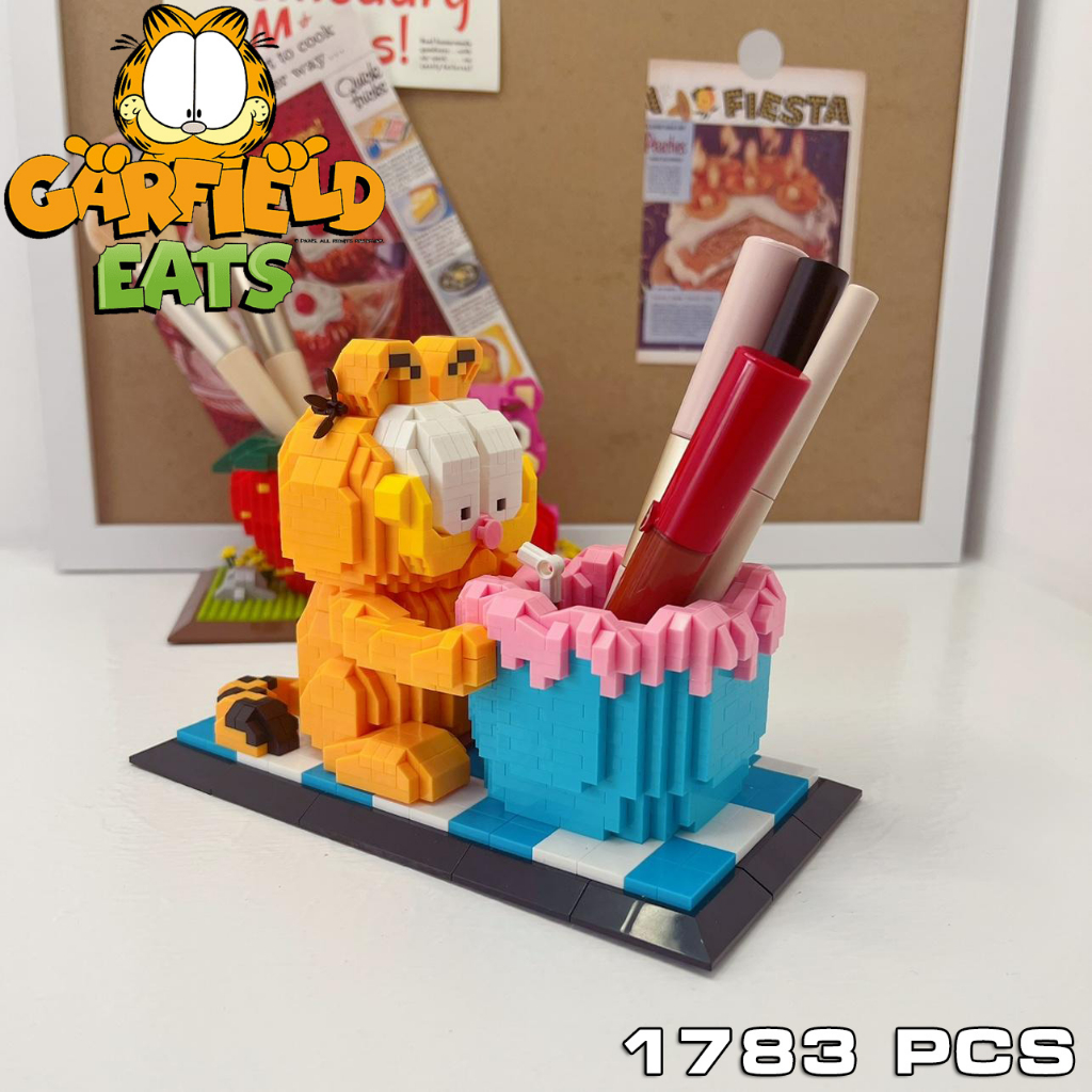 Đồ Chơi Lắp Ráp Kiểu Lego Hộp Đựng Bút Phi Hành Gia,Doraemon,Shin Cậu Bé Bút Chì,Mèo Garfield Với 1300+ Mảnh Ghép