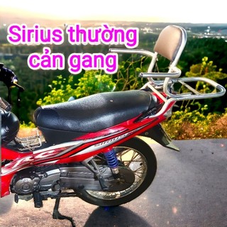 Baga phượt xe Sirius thường cản gang.Mẫu mới có thể tháo rời tay vịn