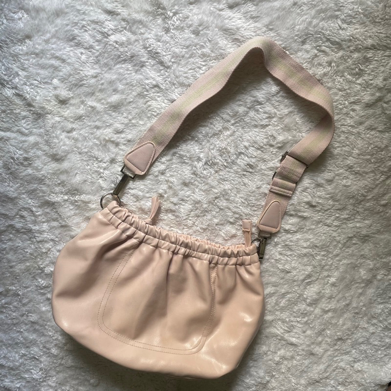 Túi xách secondhand giá rẻ