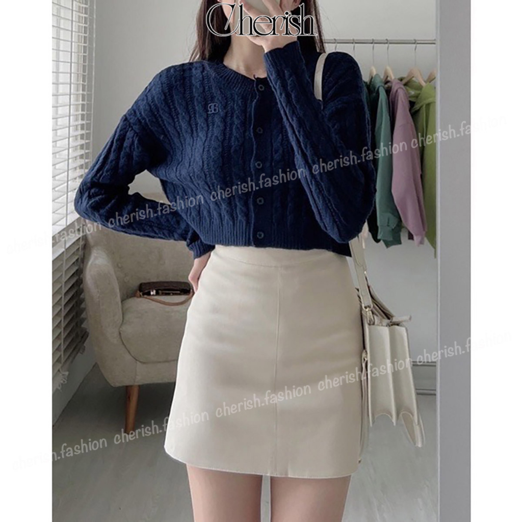 Áo Khoác Len Nữ Croptop CHERISH thêu logo, Cardigan Len Dáng Ngắn Tay Dài Cổ Tròn Kèm Logo CD10