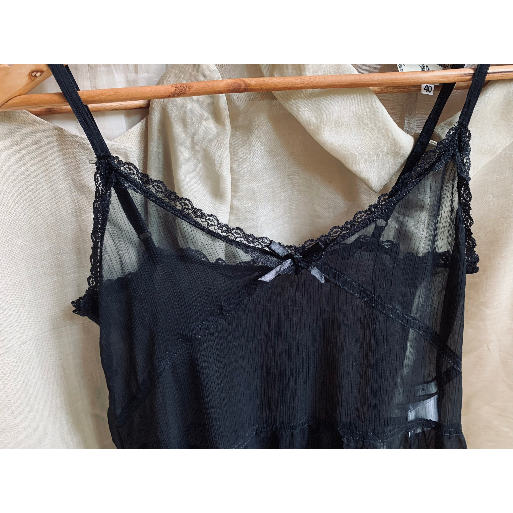 Đầm 2 dây voan tơ màu đen Jouetie