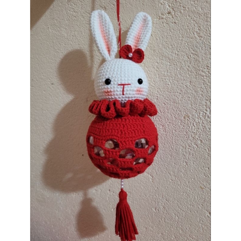 Đèn lồng con thỏ móc bằng len
