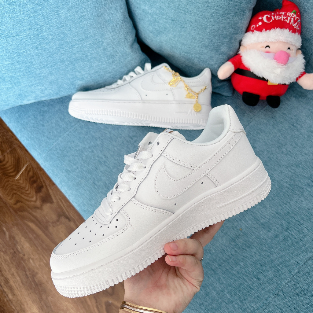GIÀY SNEAKER NAM NỮ PHỤ KIỆN DÂY XÍCH