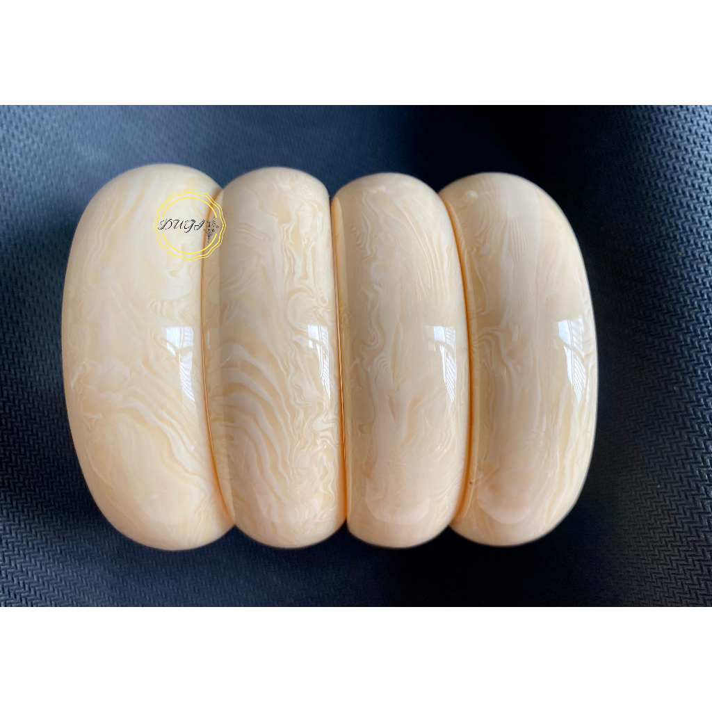 Vòng tay xương mỹ nghệ màu ngà, bản to 20 - 25mm  Dugi store