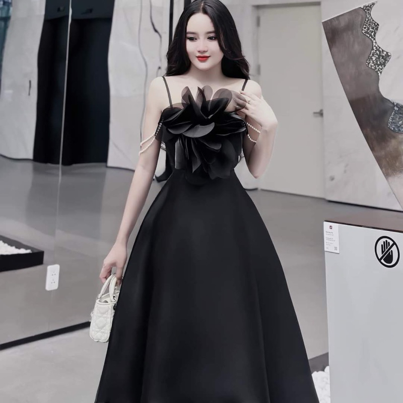 Váy Tapta Dài Cánh Hoa To Dây Ngọc Đôi