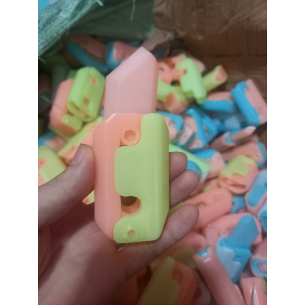 Đồ chơi cà rốt trọng lực 3D, đồ chơi giải tỏa căng thẳng 3D mini vui nhộn.