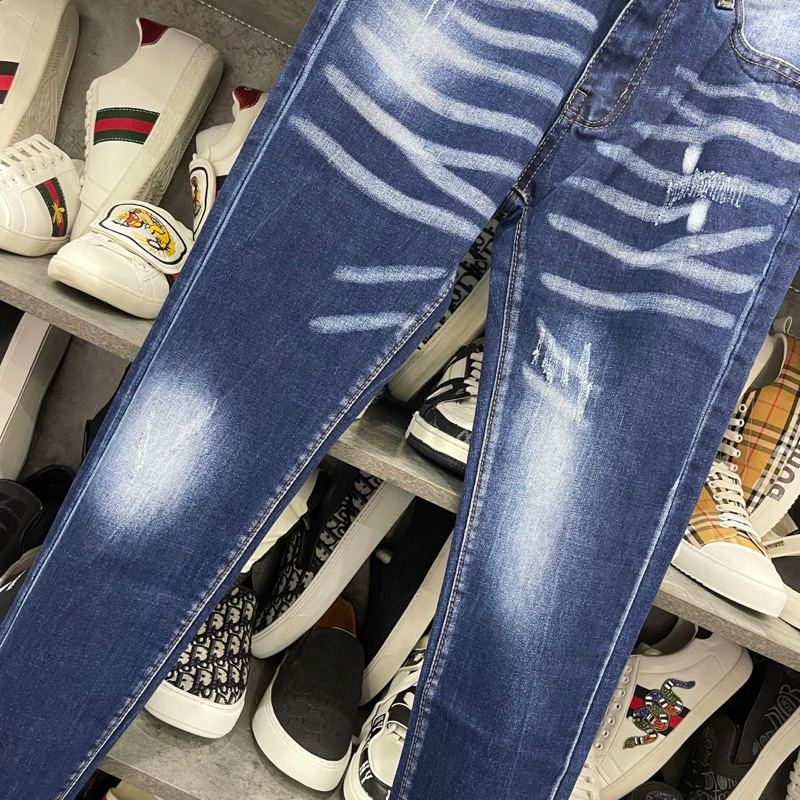 Quần jean bò nam Dsq2 slimfit xanh wash kẻ bạc trơn dập nổi chữ ICON đen sau đùi đơn giản basic