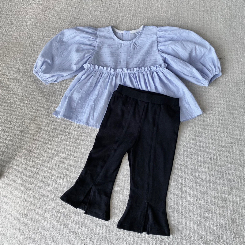 Quần legging loe xẻ gấu điệu đà cho bé