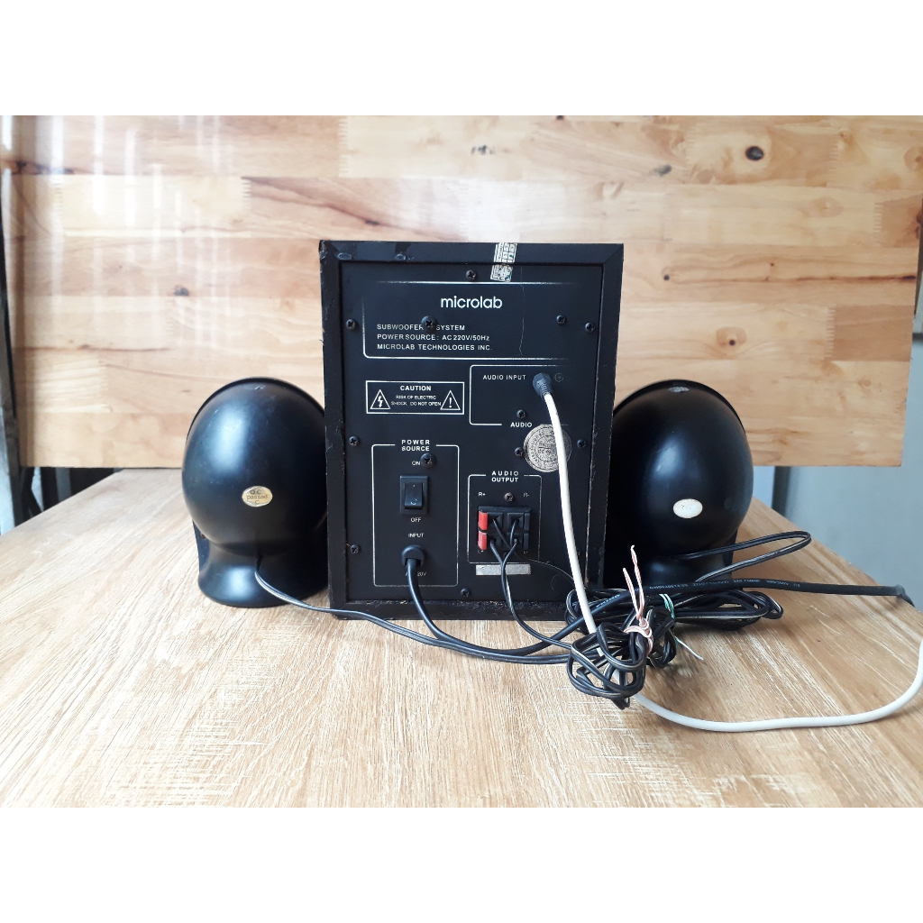 Loa vi tính microlab 2.1 Model M-300