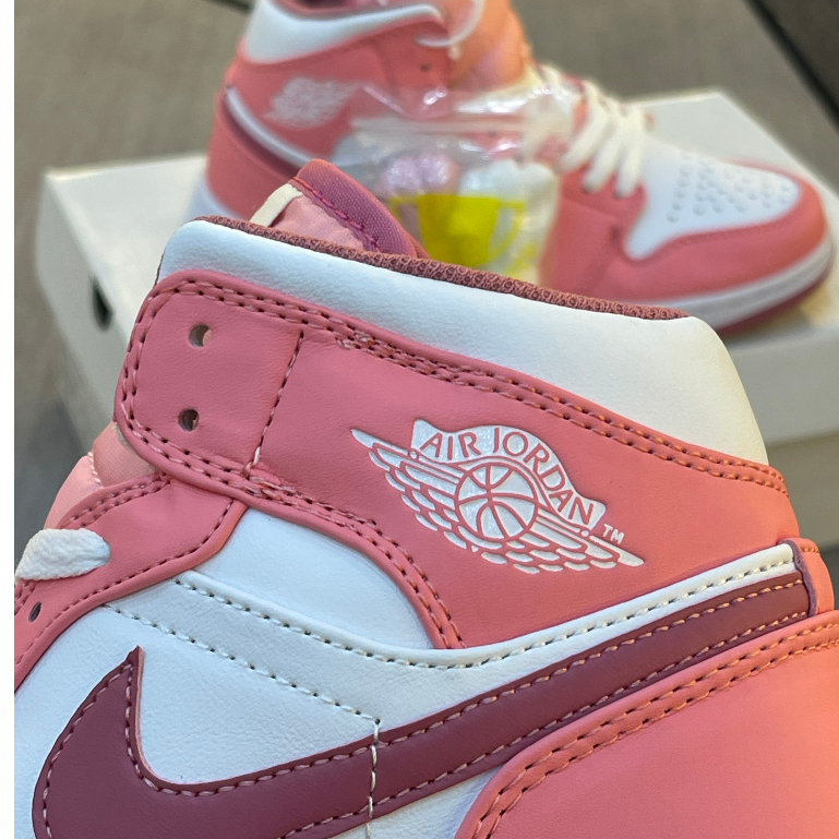 GIÀY THỂ THAO NIKE AIR JORDAN 1 MID GS “VALENTINES DAY 2023” DQ8423-616 FULL BOX+ BILL