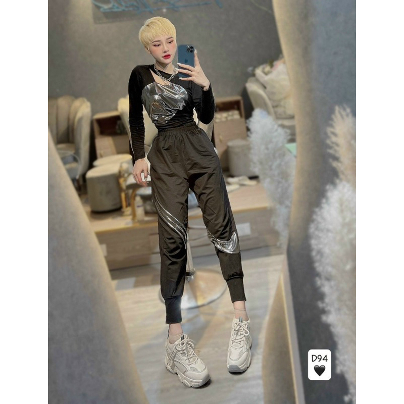 Set thể thao thu đông gồm áo Croptop cá tính và quần joggers shop choé unisex