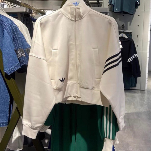 ✨  - Áo Khoác Adidas Dáng Crop Phong Cách Thể Thao Cho Nữ || Adicolor Neuclassic Track Jacket Unisex