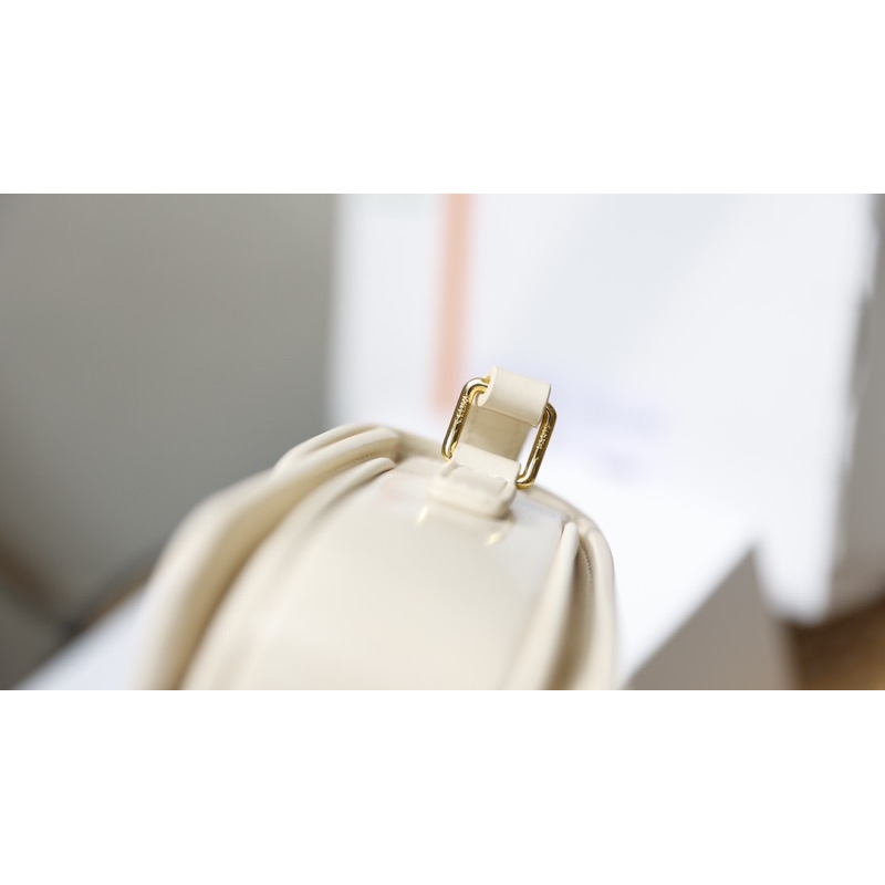 Túi chéo Xlin TRi om Bản đẹp 19cm fullbox 2 lớp kèm bill 2 mầu