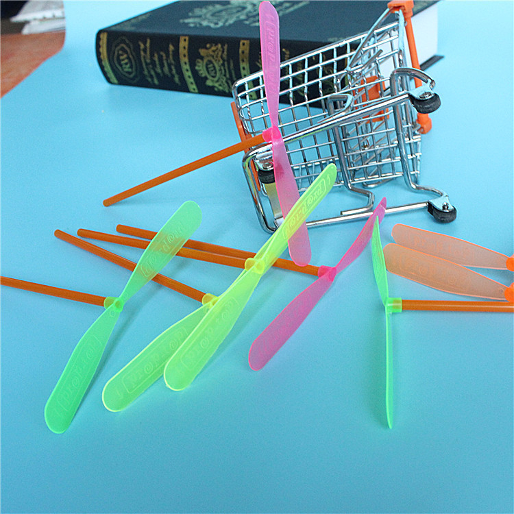 Chong chóng quay tay thú vị