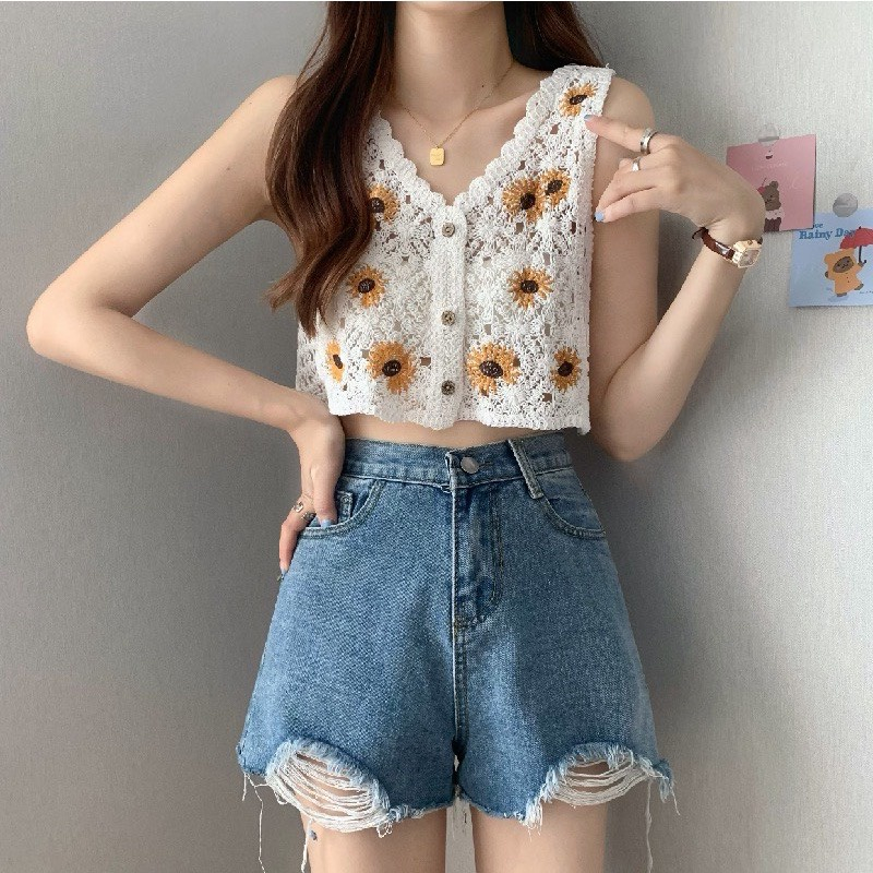Áo Len Sát Nách phối hoa dáng croptop, chất liệu len dệt kim bằng tay xinh xắn