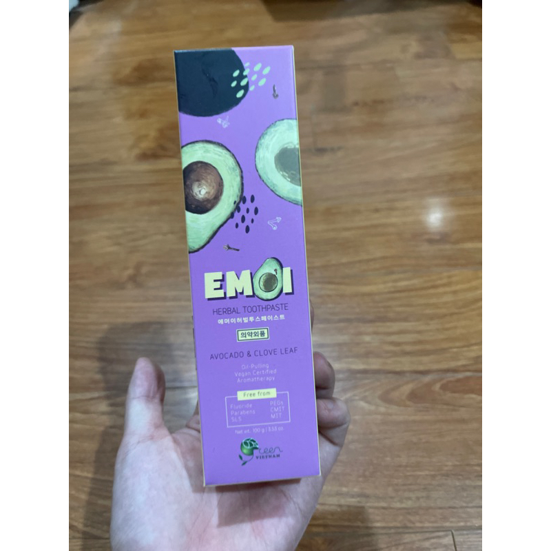 Kem đánh răng EmOi