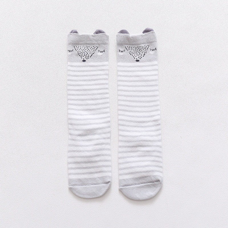 Tất vớ len dài cổ cao hình thú đáng yêu cho bé