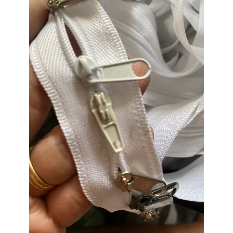 🔥🔥🔥Củ khóa kéo số3 răng cước giá 6k/10cái