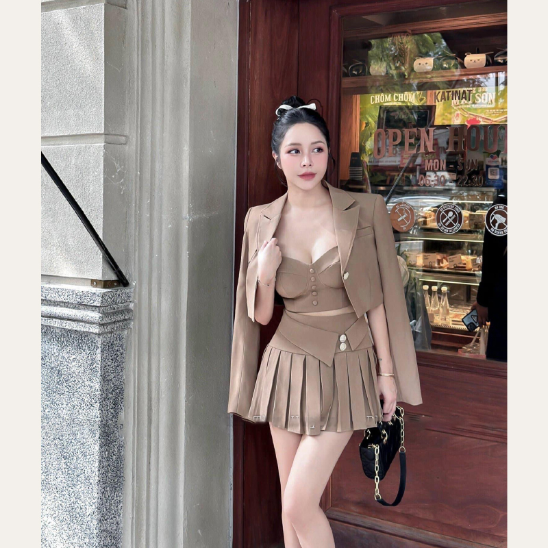 Set 3 Món Áo Vest Dài Tay Crotop Kèm Áo Dây Cúp Ngực Mix Chân Váy Xếp Ly SB6034 - Vin Store