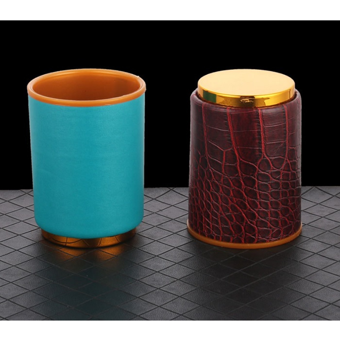 Bộ đồ chơi lắc xí ngầu cao cấp bọc da  dùng cho quán bar, beer club, party,..