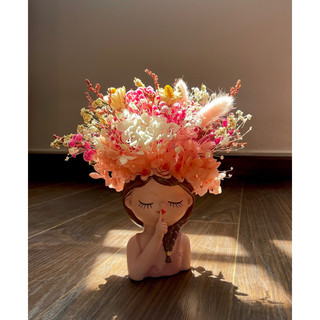 Bình hoa cô gái trang trí bàn gallery tiệc cưới vintage, quà tặng sinh nhật