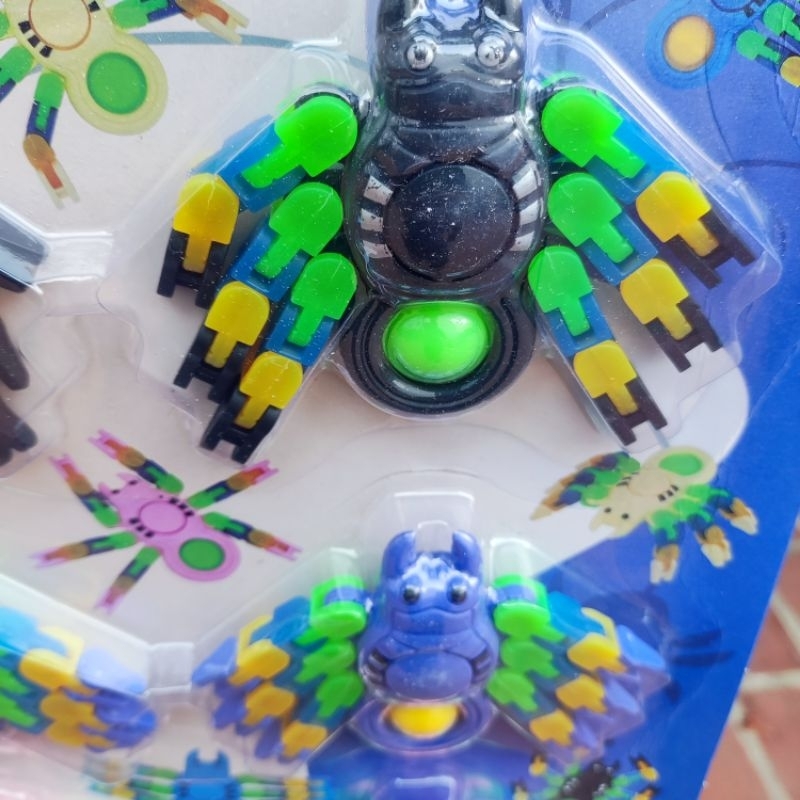 Vỉ 15 spinner hình nhện con có dạ quang